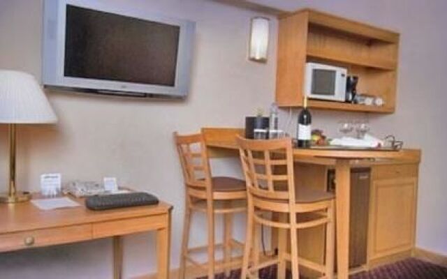 Wyndham Glenview Suites Chicago North