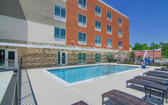 Holiday Inn Express Mobile