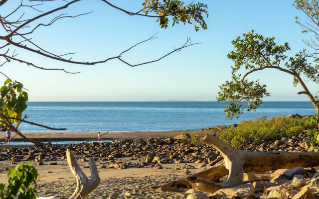 Halliday Bay Resort