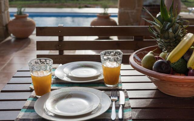 Athina Traditional Villa | Stalos