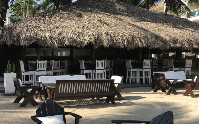 Lifestyle Kosher Tropical Suites