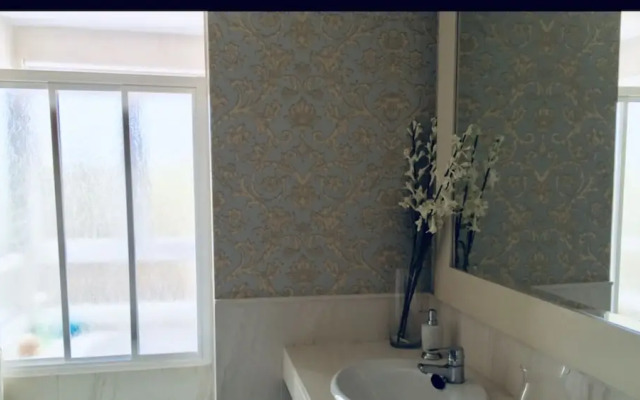 MI CAPRICHO C11 luxury apartment by the Sea