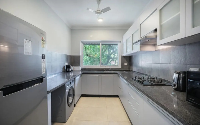 Irene Altezza by Hireavilla - 1BR w Pool Pilerne
