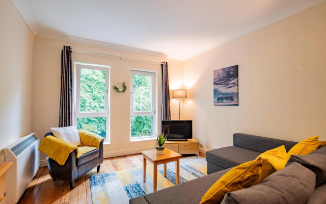 The Harbour Mills, The Willow by Shortstays