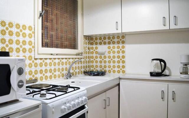 Appartement Bormes-les-Mimosas, 1 pièce, 4 personnes - FR-1-251-394