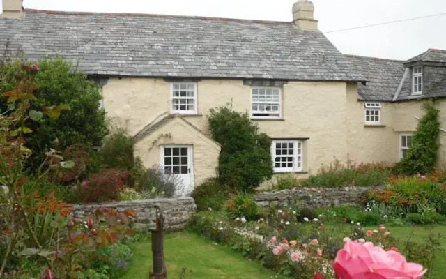 Higher Tresmorn Farm