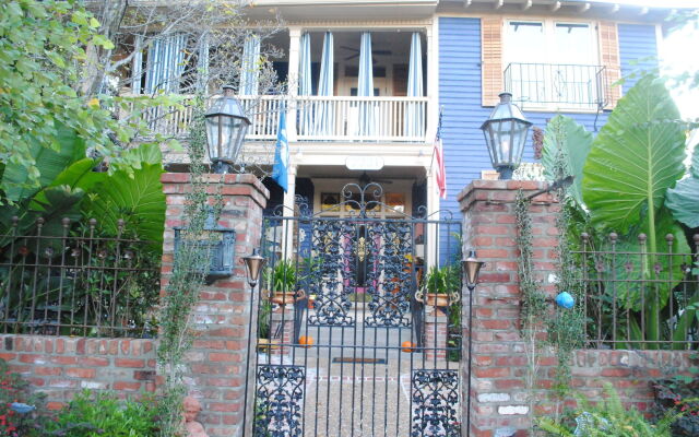 Stay Fairfield - Fairfield Place and Fairfield Manor Bed & Breakfast