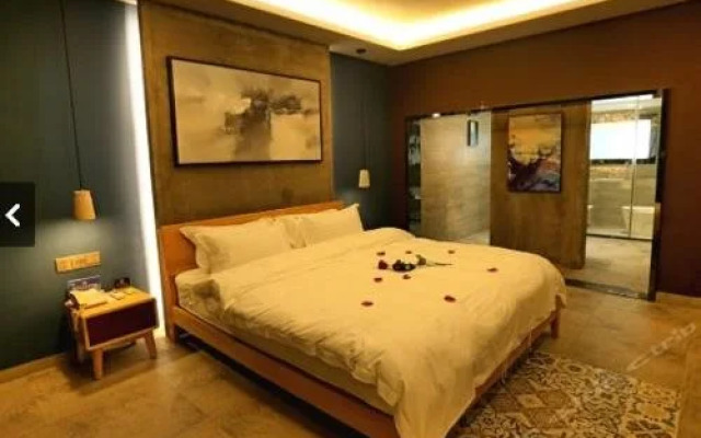 Lansey Hotel