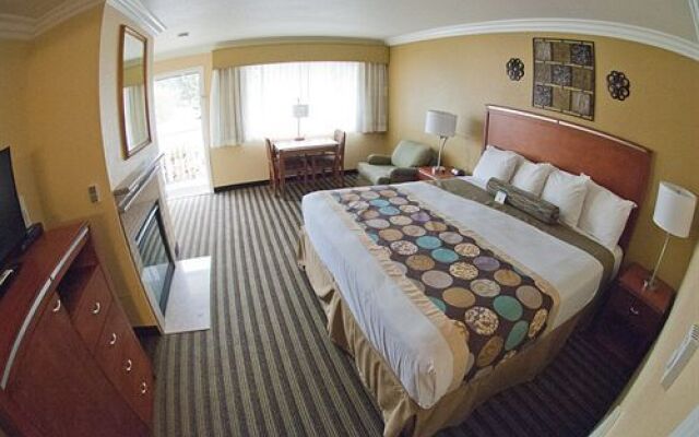 Deer Haven Inn & Suites