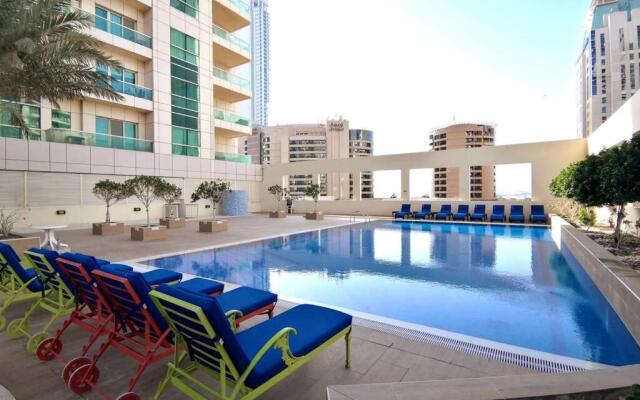Jbr Beach Studio At Royal Oceanic Tower
