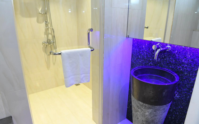 Ista Suites Seef