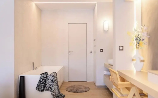 Kira Elegant City Nest