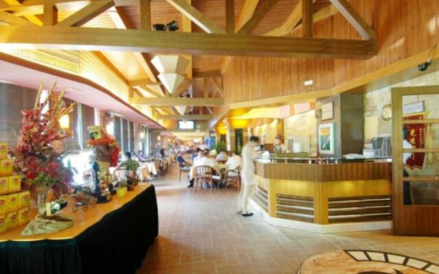 Longquan Hotel