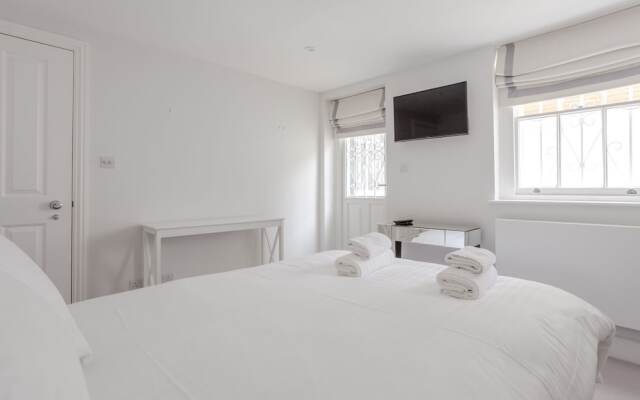 Modern Luxury Basement Flat in Chelsea