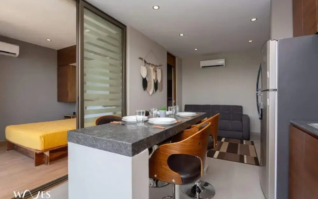 1 Br. W/park Views in Condo W/gym + Sauna + Steam