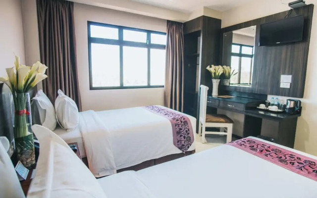 Panorama Summit Hotel