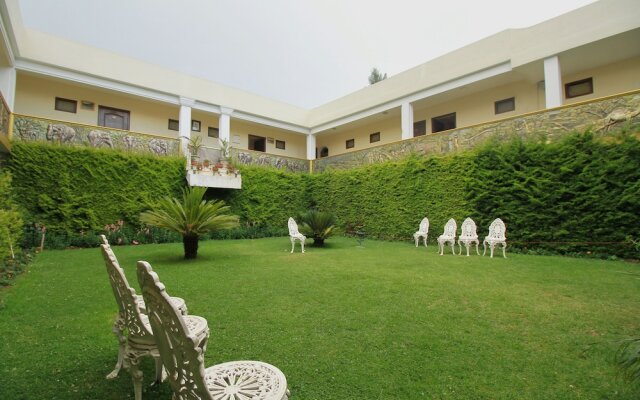 OYO 4427 Hotel Gaylord