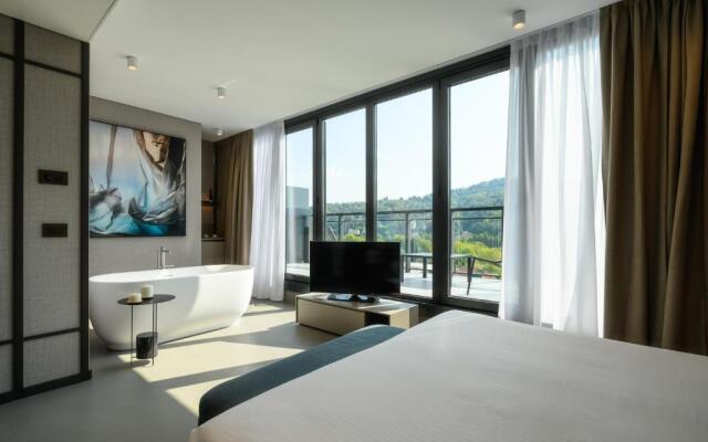 DUPARC Contemporary Suites