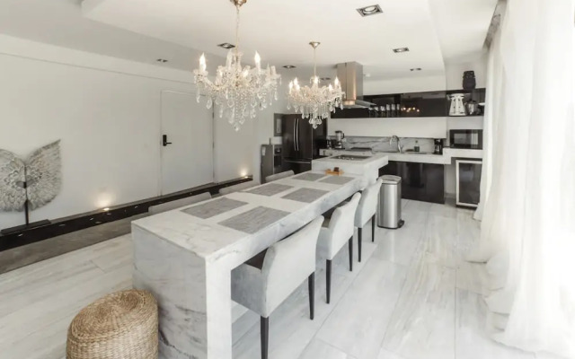 Black House Aldea Zama