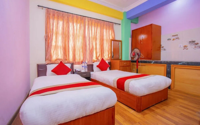 Oyo 414 Hotel Om