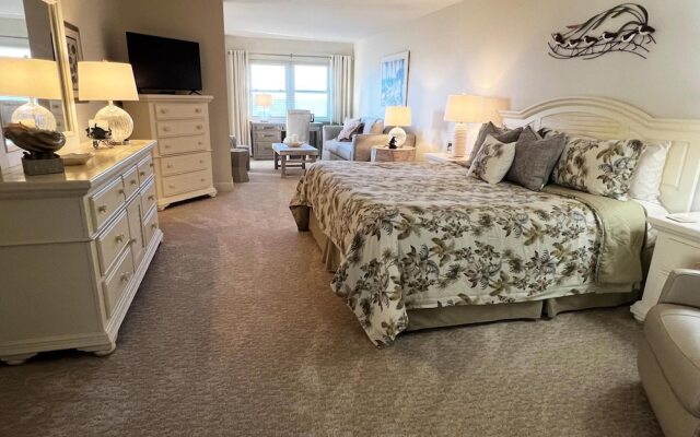 Endless Water Views in Manasota Key