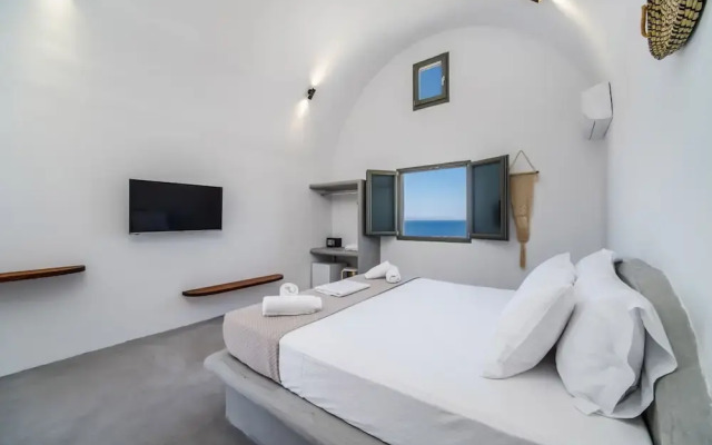 Amethyst Luxury Suites - Oia Junior Suite