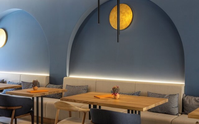 Emotheo Heritage Hotel