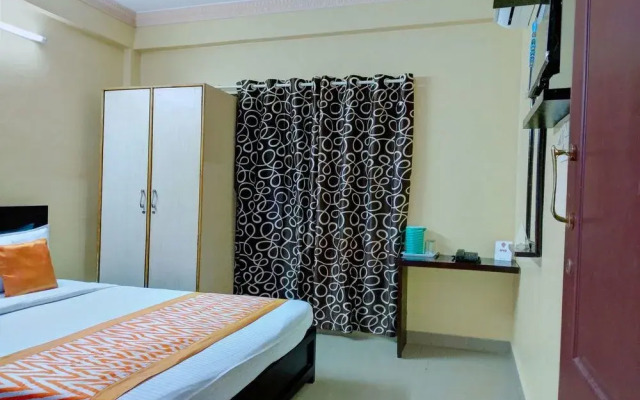 OYO 10450 Breeze inn