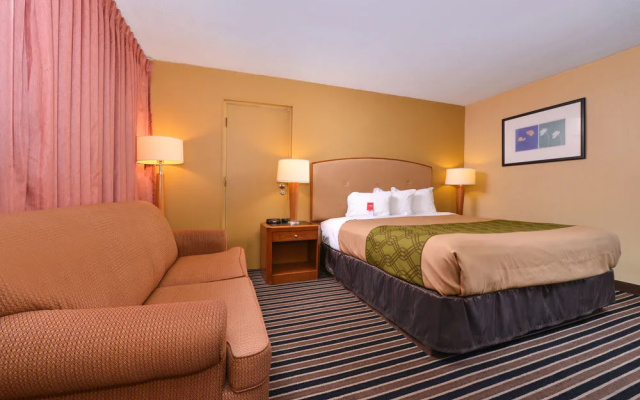 Econo Lodge Inn & Suites Gilbertsville