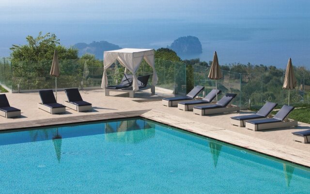 Nastro Azzurro Resort