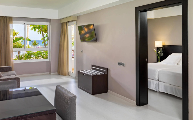Barceló Castillo Royal Level
