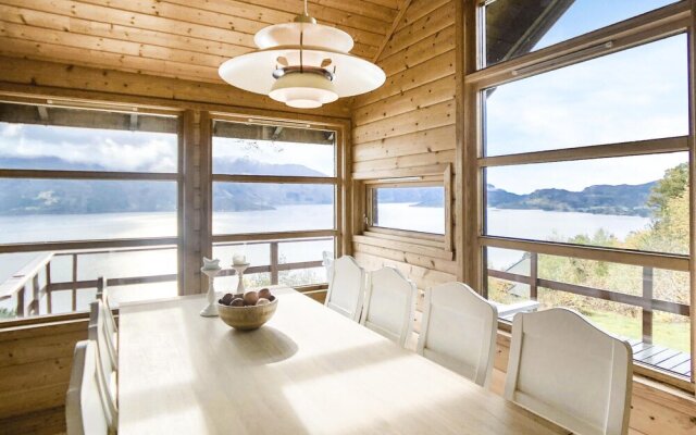 Nice Home in Norheimsund With 4 Bedrooms and Wifi