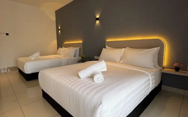 Maca Hotel by Sky Hive