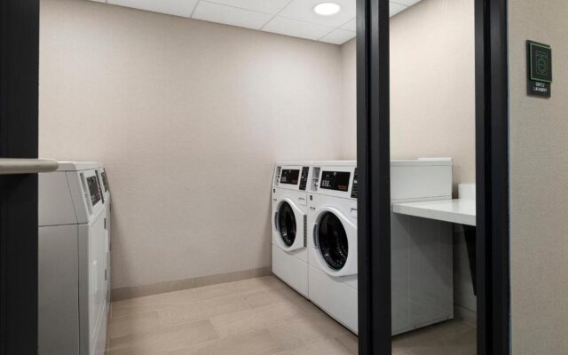 Holiday Inn Cincinnati Liberty Way by IHG