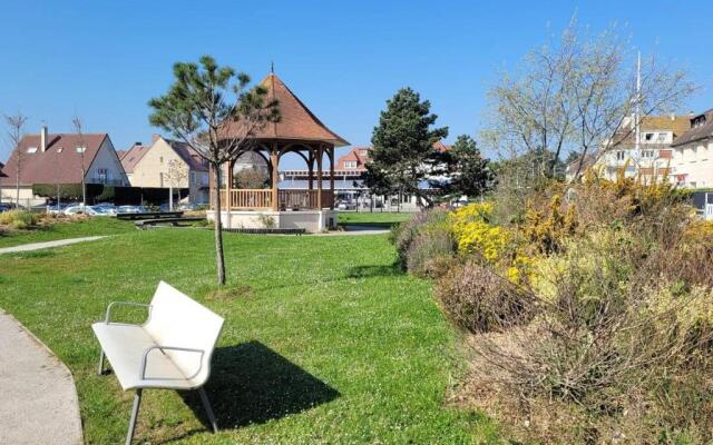 Appartement Merville-Franceville-Plage, 4 pièces, 6 personnes - FR-1-465-30