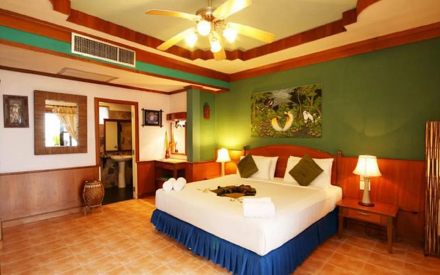 Salad Beach Resort
