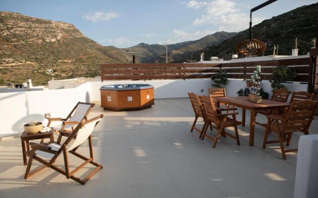 white house apollon naxos