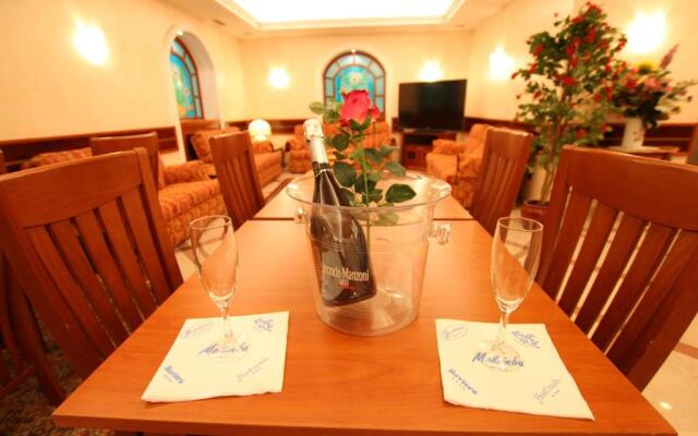 Mokinba Hotels Montebianco