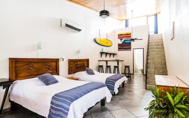 Witch's Rock Surf Camp Beachfront HOTEL