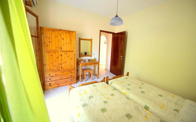 Katerina Pool Apartments