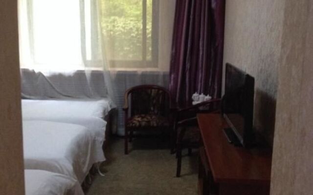 Seaside No. 4 Business Hotel- Dalian