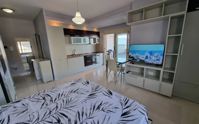 Bes' Sea View Studio