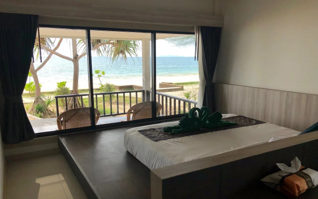 Nakara Long Beach Resort