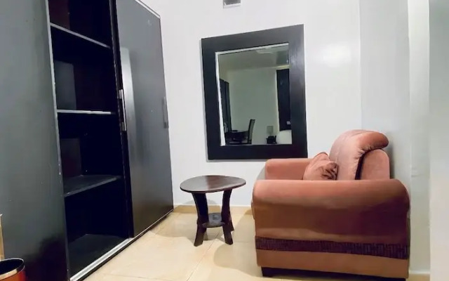 Royal Crest hotel and suite