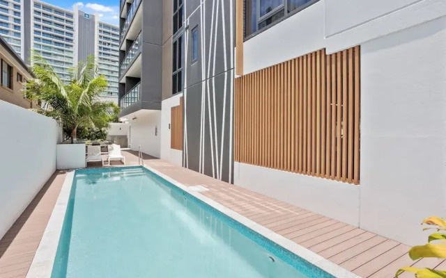Waterfront Escape at Essentia