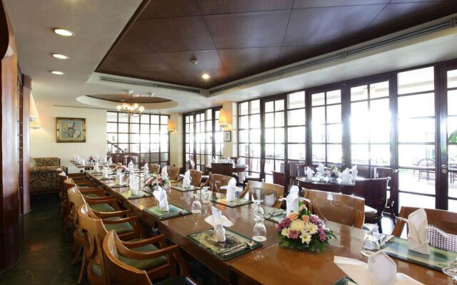R Hotel Rancamaya