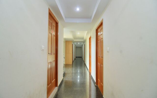 Hotel Srees by OYO Rooms
