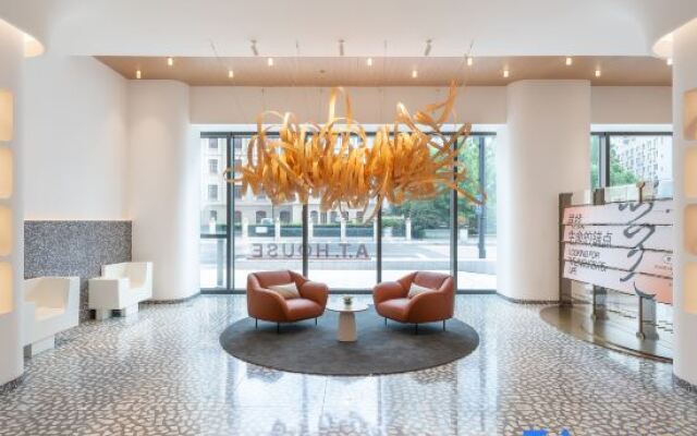 Shanghai Xujiahui A.T.HOUSE Jia Di Hotel