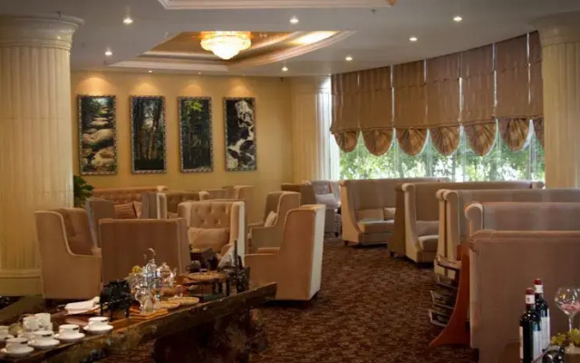 Pu'er Jingland Hotel