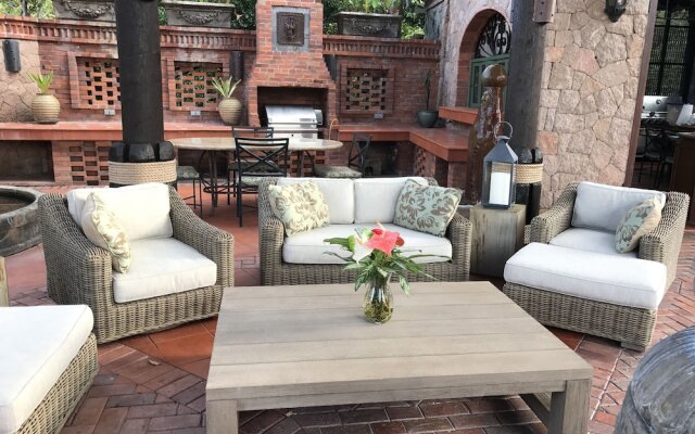 Caille Blanc Villa & Hotel - Adults Only